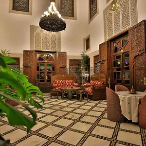 riad-dar-chrifa.hotelfesmorocco.com/